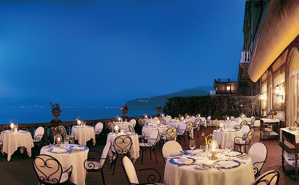 Grand Hotel Excelsior Vittoria Sorrent Exterior foto